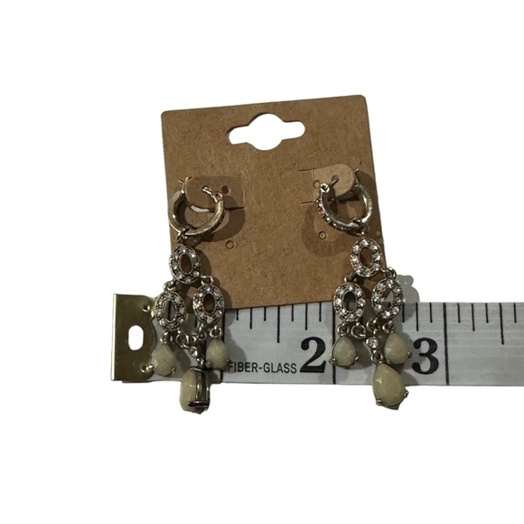 Vintage Signed Monet Chandelier Prong Set Stones Crystal Dangle Pierced Earrings - Picture 10 of 10